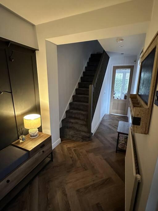 Cottage/Boutique Style - Free Parking & Wi-Fi Kingston upon Hull Kültér fotó